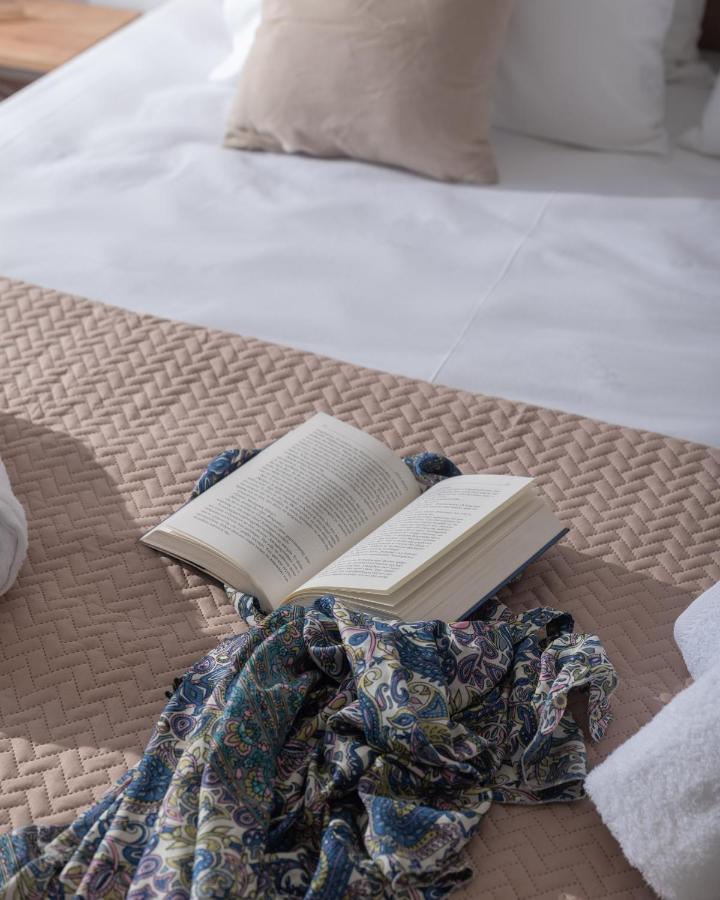 Aphrodite Luxury Accommodation マタラ エクステリア 写真